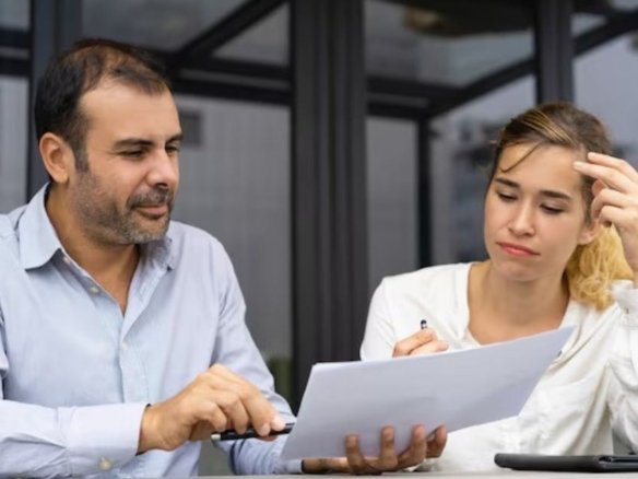 Qué buscar en un contrato de asociación (HOA) antes de comprar