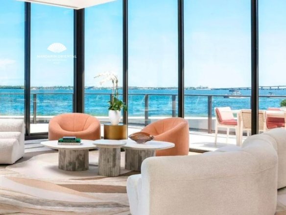 The Residences at Mandarin Oriental – Un Oasis de Ultra Lujo en la Exclusiva Isla Privada de Brickell Key